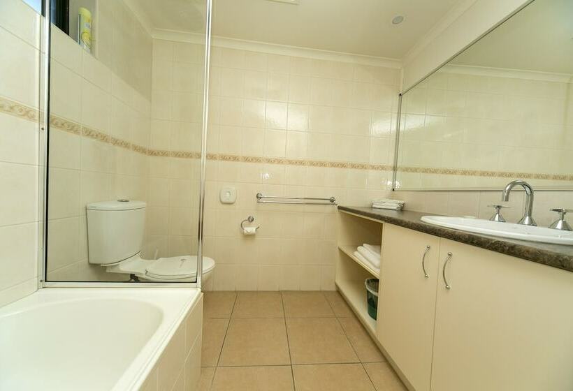 سوییت خانوادگی, Albury Regent Motel