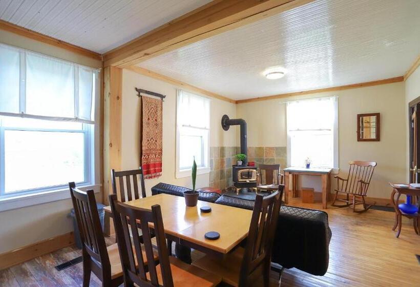 1階の1ベッドルームアパートメント, 23maple