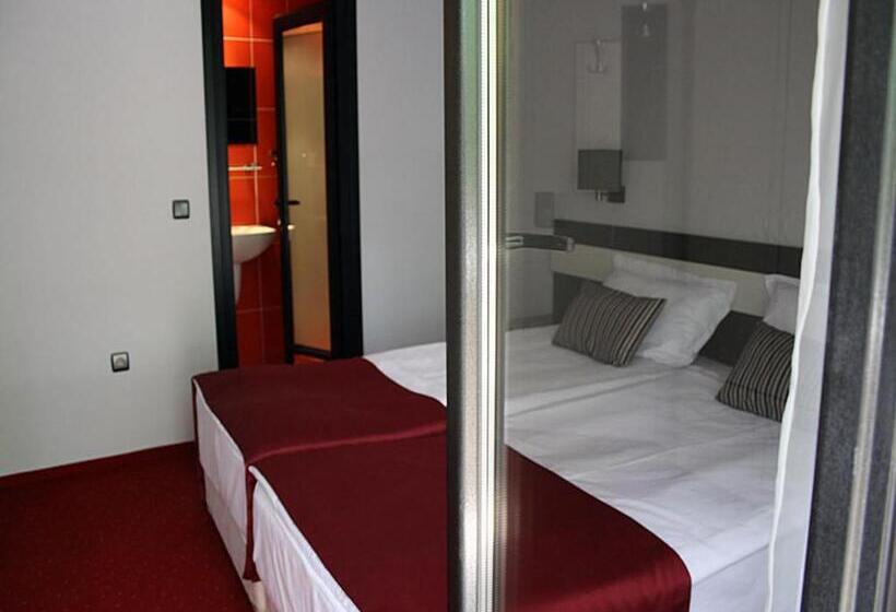 スタンダードルーム, Gran Via