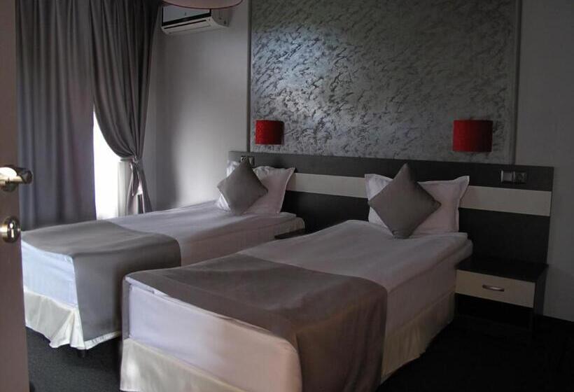 スタンダードルーム, Gran Via