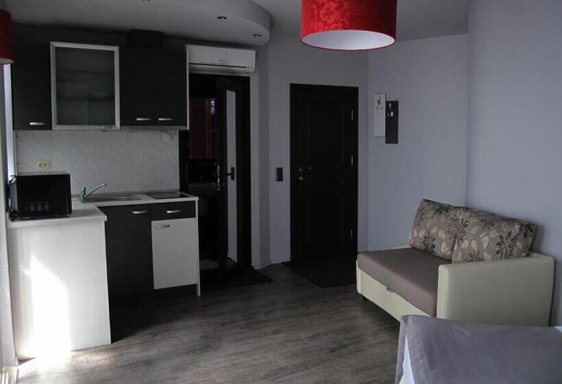 スタンダードスタジオ, Gran Via