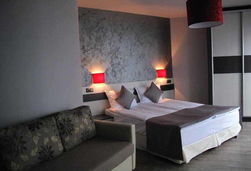 ファミリールーム, Gran Via