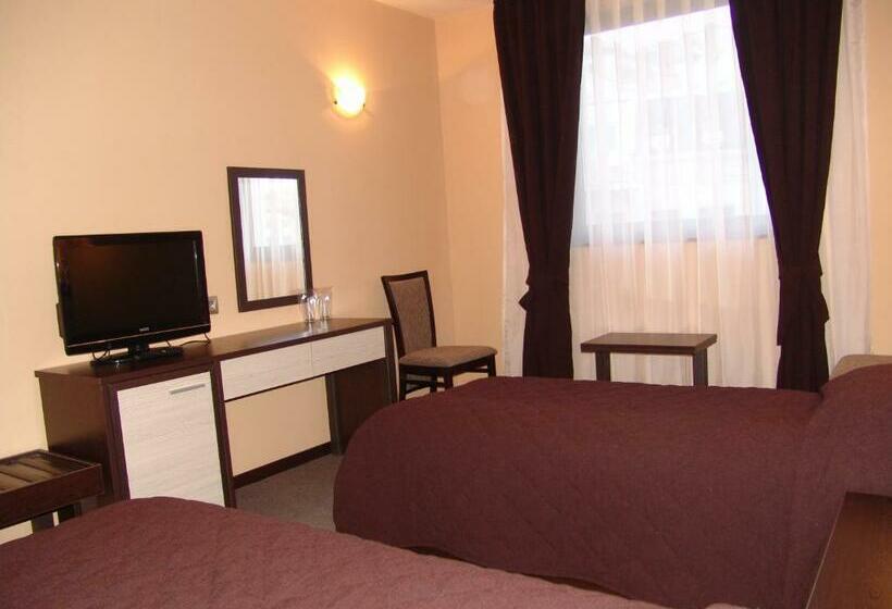 غرفة ديلوكس, Lovech