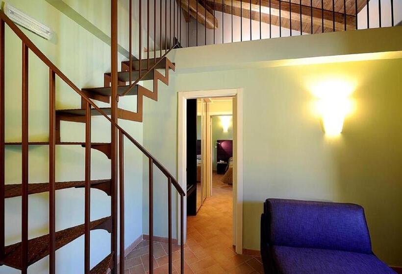 اتاق استاندارد چهار تخته, Magione Papale Relais