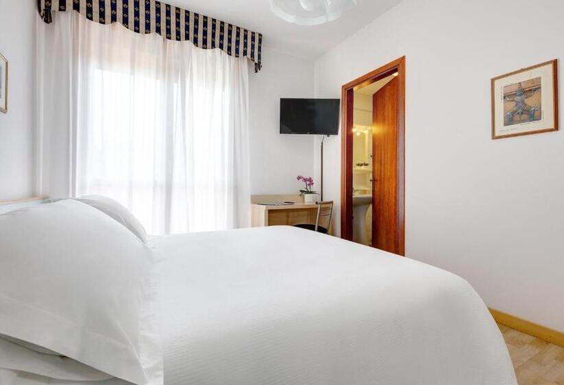 اتاق استاندارد, Piccadilly