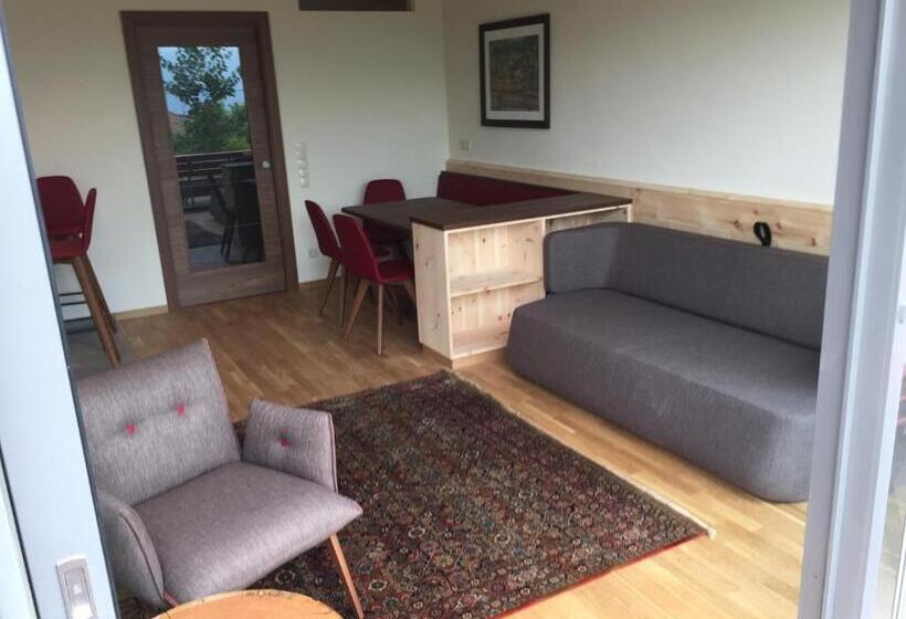 דירת קומפורט חדר שינה 1, Steinegger