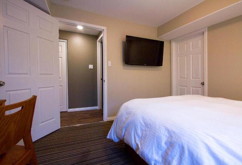 2 Bedrooms Apartment Lake View, Howey Bay Motel