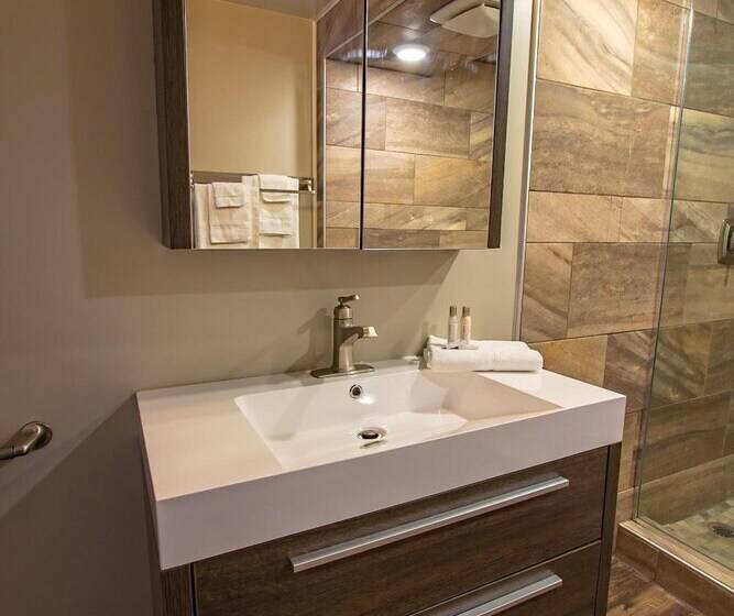 2 Bedrooms Apartment Lake View, Howey Bay Motel