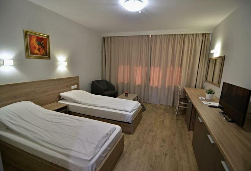 Номер Стандарт Вид на Озеро, La Casa