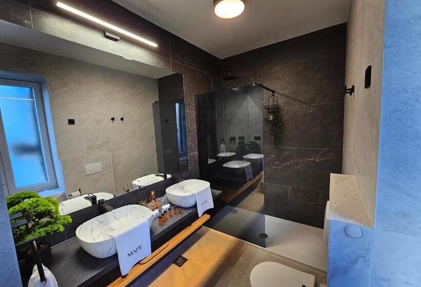 اتاق لوکس با تخت بزرگ, Mape Luxury Rooms