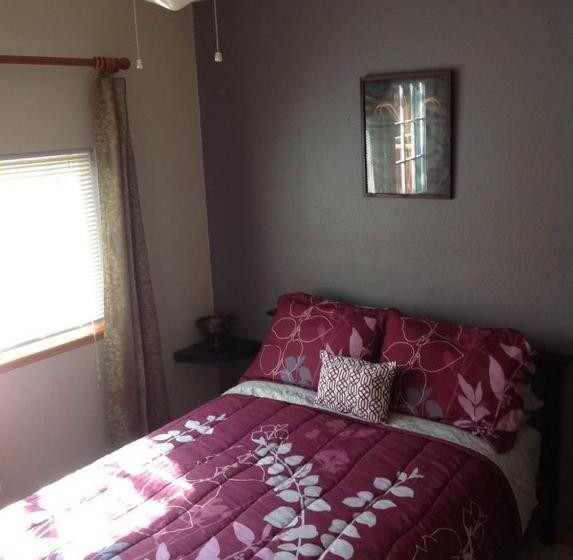 Quarto Estandar com Sacada, A Hyde Away Inn B&b