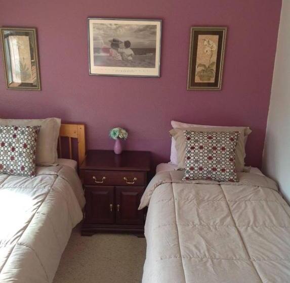 Номер Стандарт с Балконом, A Hyde Away Inn B&b