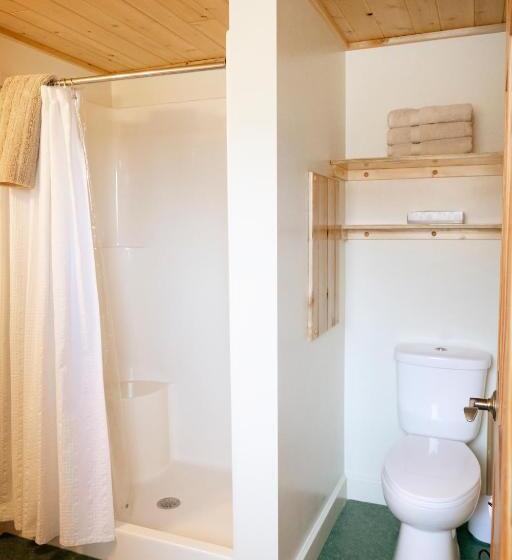 デラックスルーム, A Stay Inn Ely