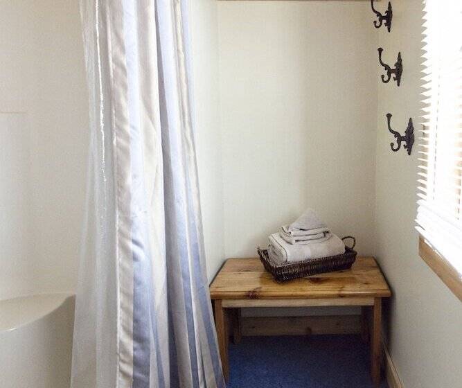 スタンダードルーム, A Stay Inn Ely