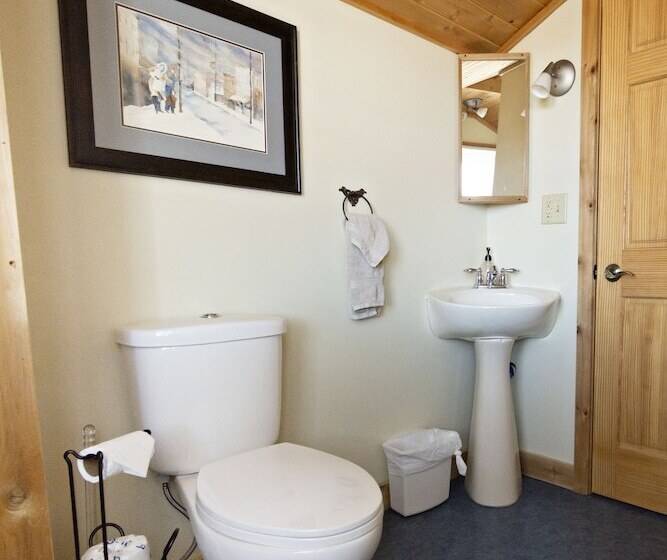 Номер Стандарт, A Stay Inn Ely