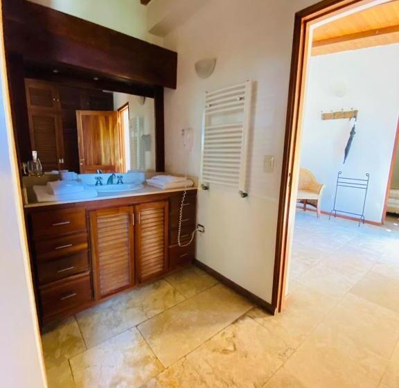 غرفة ماستر, Casa De Coria