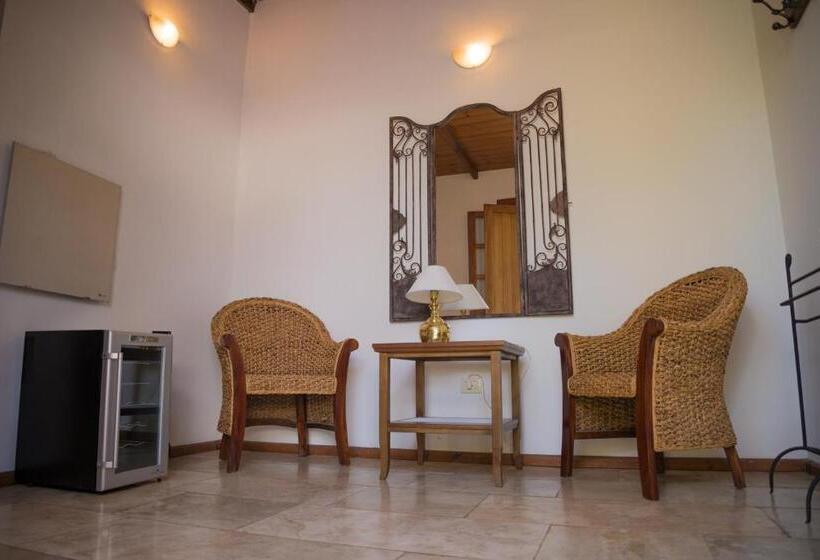 غرفة ماستر, Casa De Coria