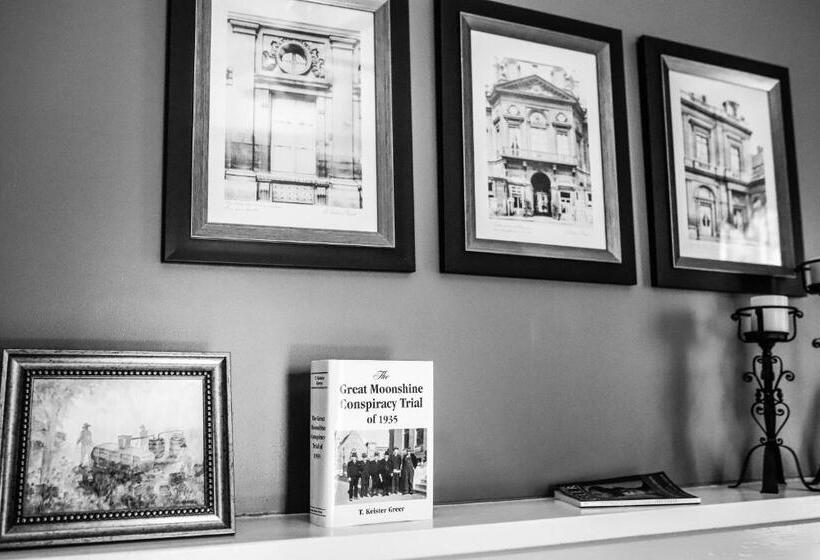 Люкс, Early Inn At The Grove