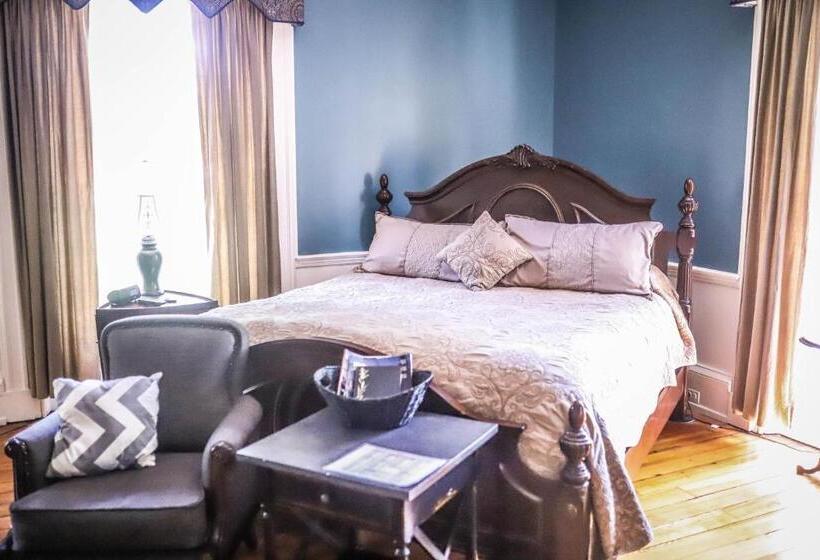 Люкс, Early Inn At The Grove