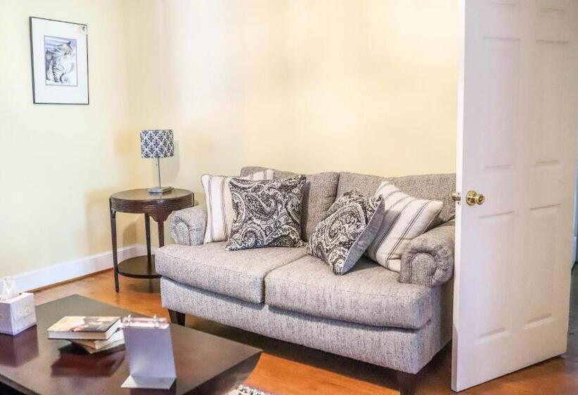 Люкс Deluxe Кровать Кинг, Early Inn At The Grove