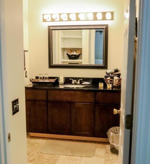 Люкс Deluxe Кровать Кинг, Early Inn At The Grove