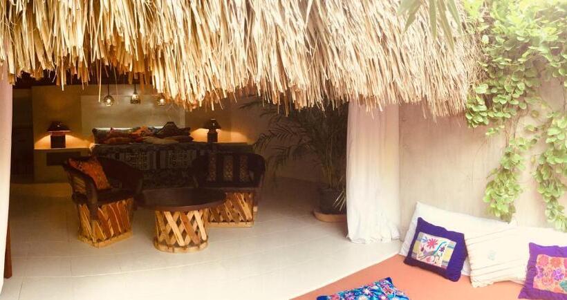 بنجلو ديلوكس, Hacienda La Rusa