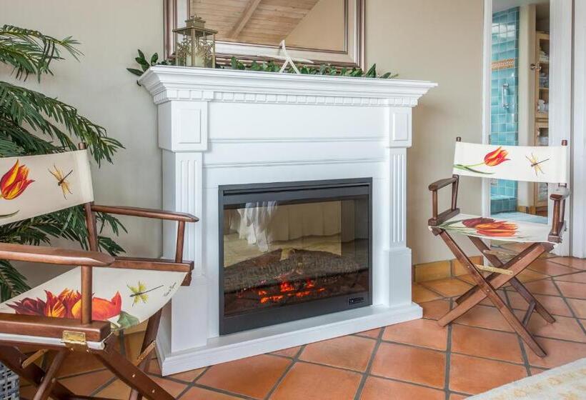 اتاق سوپریور چهار تخته, Kate Stanton Inn