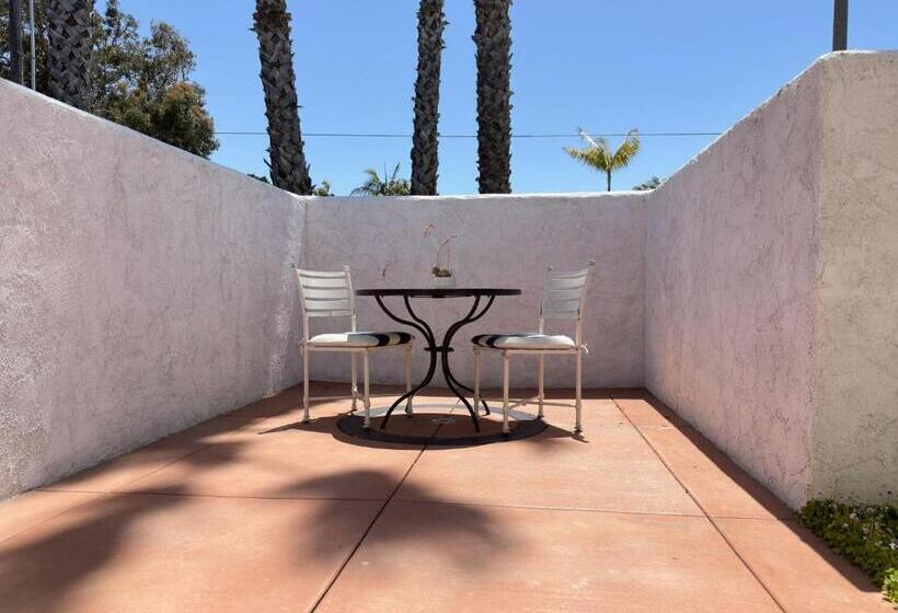 اتاق استاندارد با سرویس بهداشتی مشترک, Kate Stanton Inn