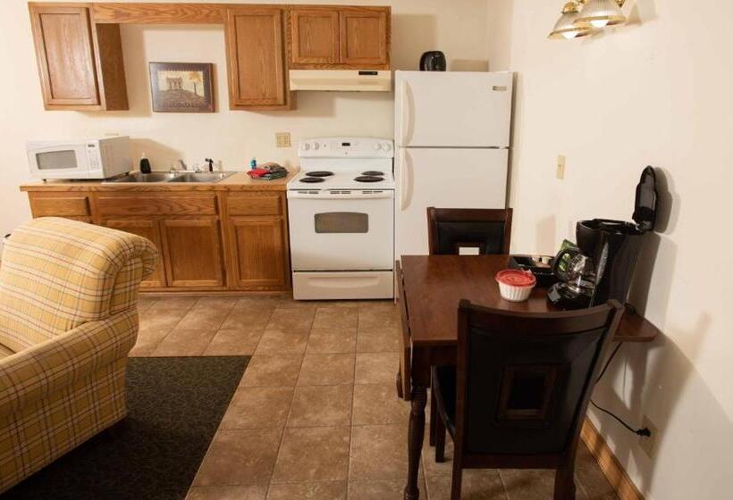 جناح, Blue Spruce Motel