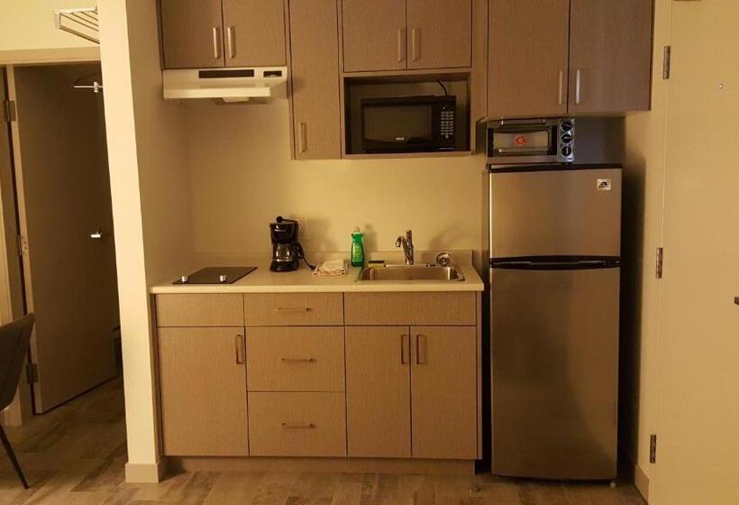 Студия Deluxe, Centennial Motel