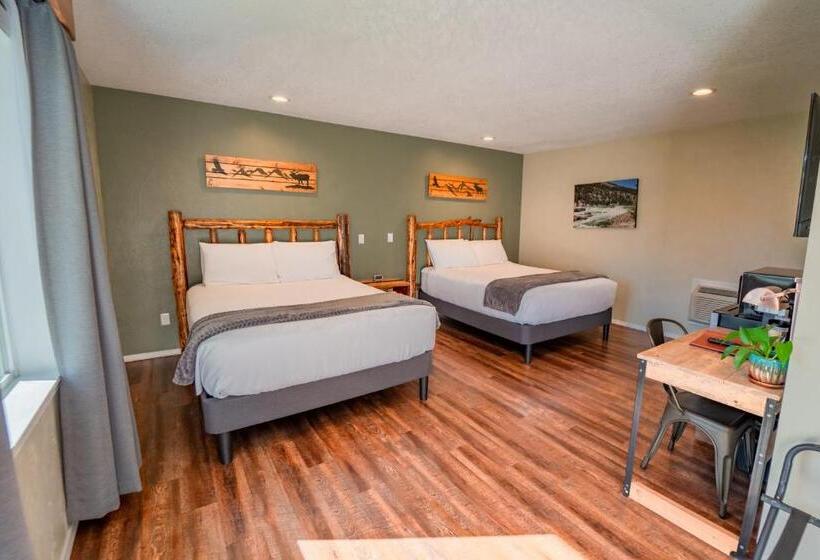 スタンダードルーム, Evergreen Motel