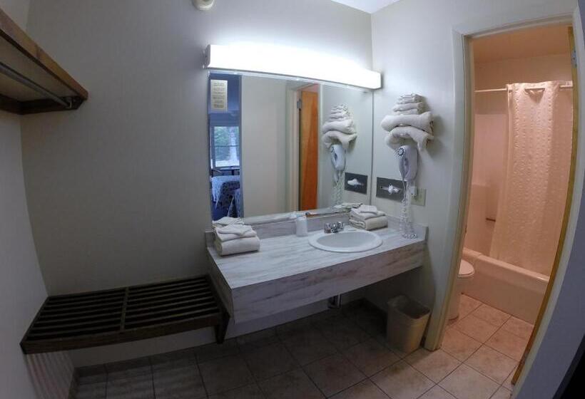 غرفة قياسية سرير كينج, High Seas Motel