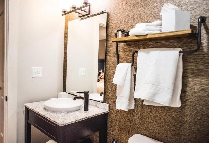 Номер Executive, Hi Ho Contactless Check In