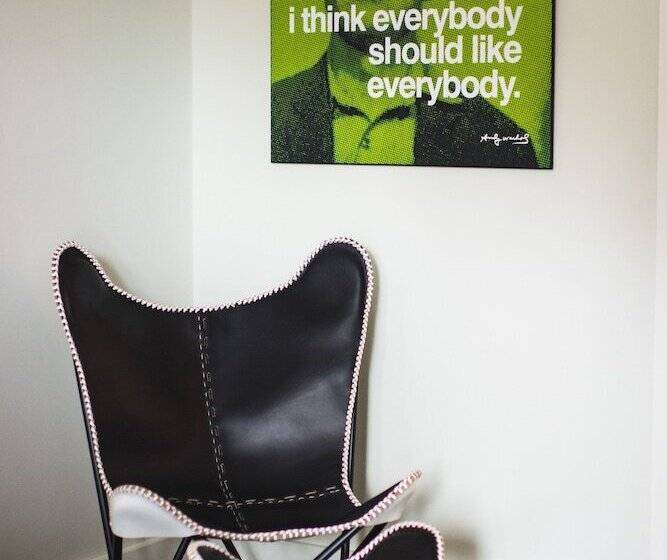 Номер Executive, Hi Ho Contactless Check In