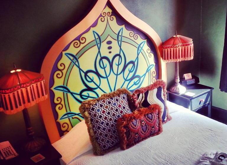 带共用浴室的标准房间, Mcmenamins Crystal