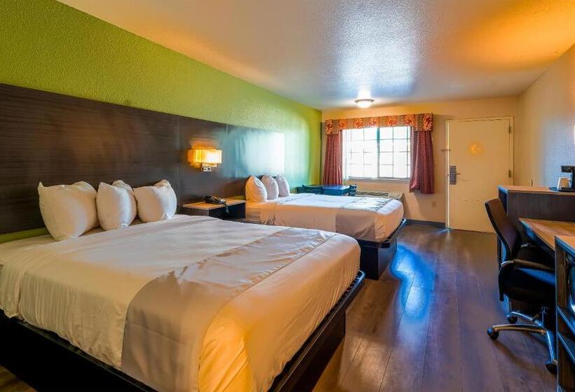 스탠다드 룸, Regency Inn & Suites