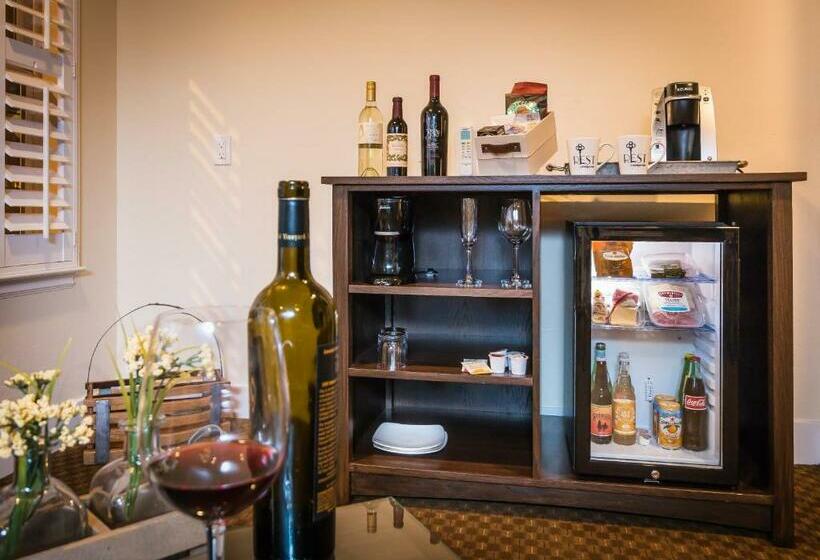 带大床的套房, Rest, A Boutique