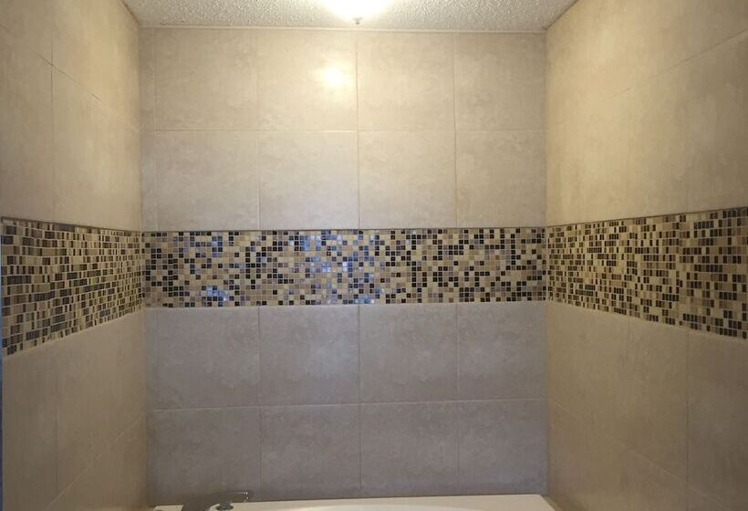 Люкс с гидромассажем, Scottish Inn And Suites   Bensalem Philadelphia