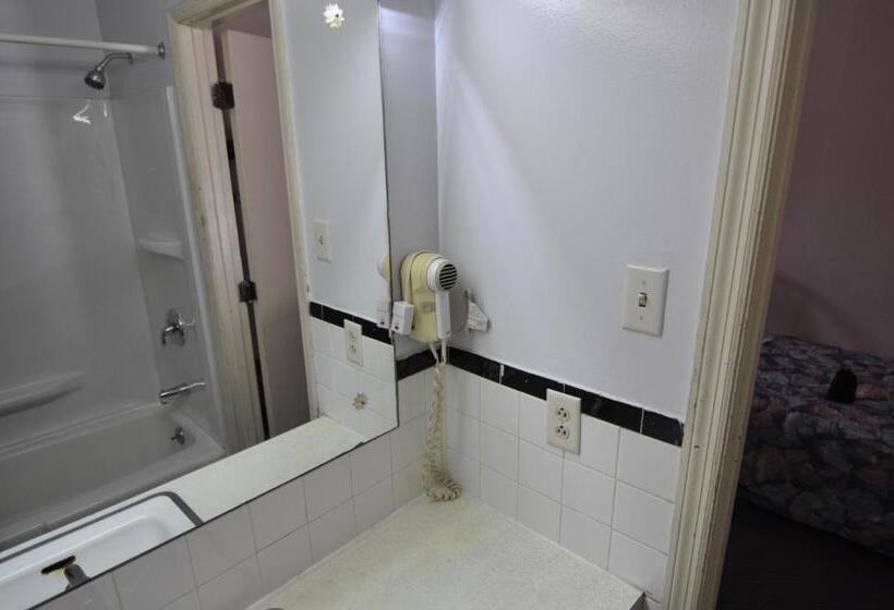 غرفة ديلوكس, Budget Inn Near Westrock