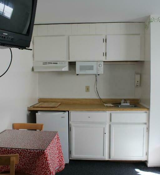 غرفة قياسية مزوَّدة بمطبخ, Flagship Motorcourt