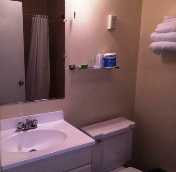 غرفة قياسية سرير كينج, Sharon Motel