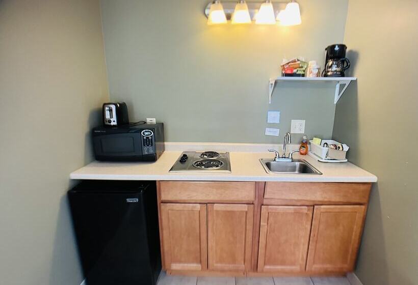 Номер Стандарт 2 Двуспальные Кровати, Sunrise Motel