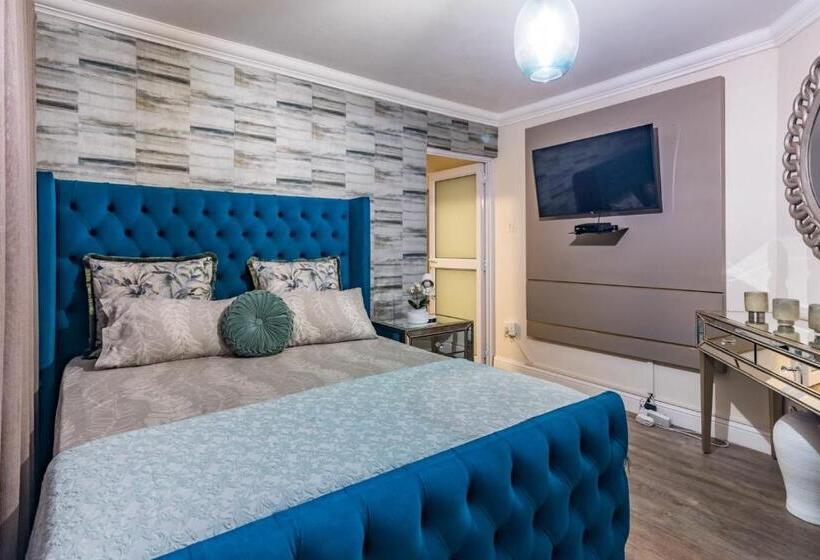 Номер Стандарт, 76b On Atholl