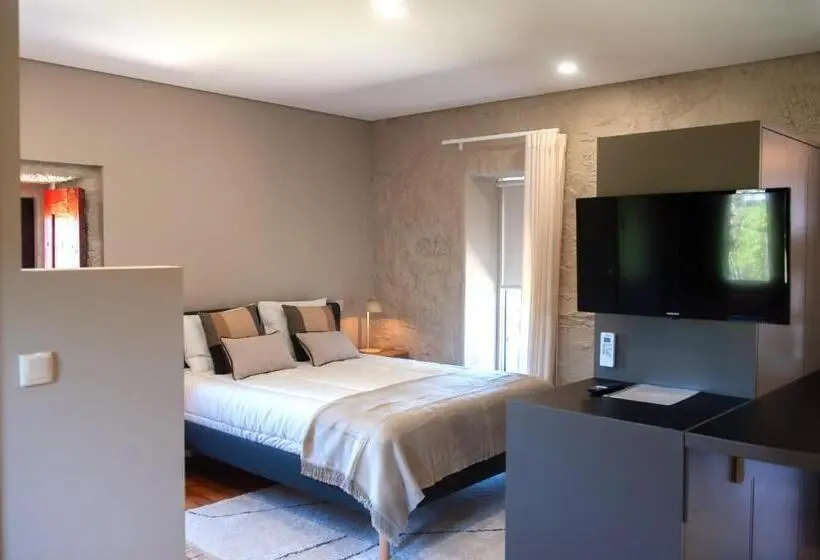 استودیو خانوادگی, Casa Da Corredoura Turismo Rural
