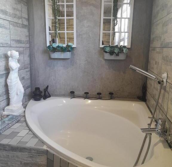 Семейный Номер Deluxe, Opiepad Guesthouse