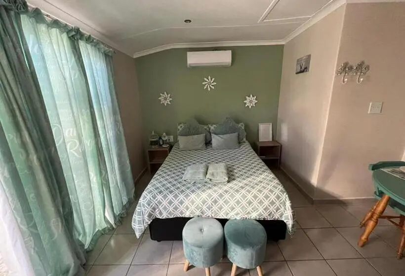 デラックスルーム, Opiepad Guesthouse