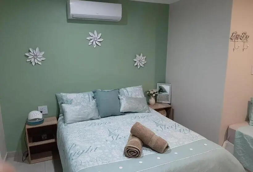 デラックスルーム, Opiepad Guesthouse