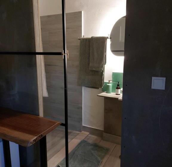 غرفة أساسية, Spot Na Serra