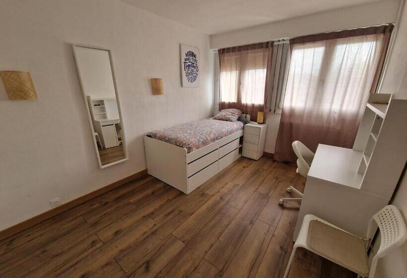 Quarto Estandar Individual, Chambre Quartier Gare Orleans