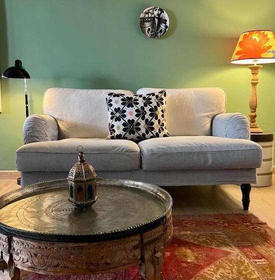 غرفة قياسية, Sustai